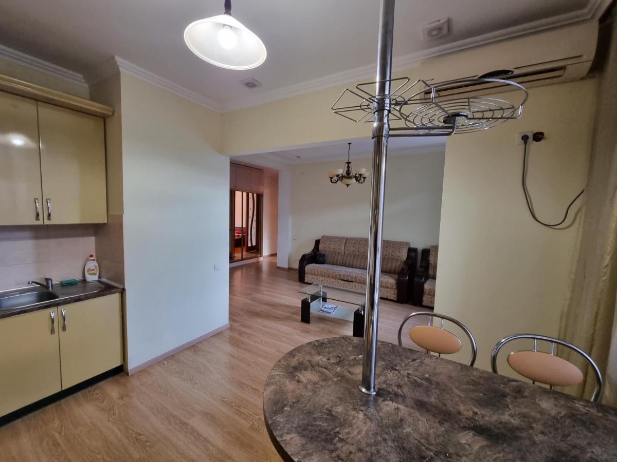 Stefan Cel Mare Boulevard Ultracentral Apartments In The Center Kiszyniów Zewnętrze zdjęcie