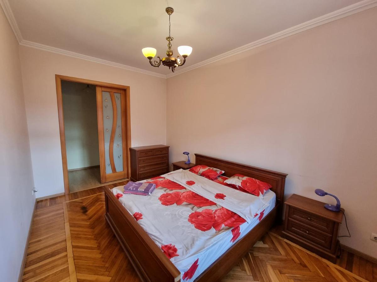 Stefan Cel Mare Boulevard Ultracentral Apartments In The Center Kiszyniów Zewnętrze zdjęcie